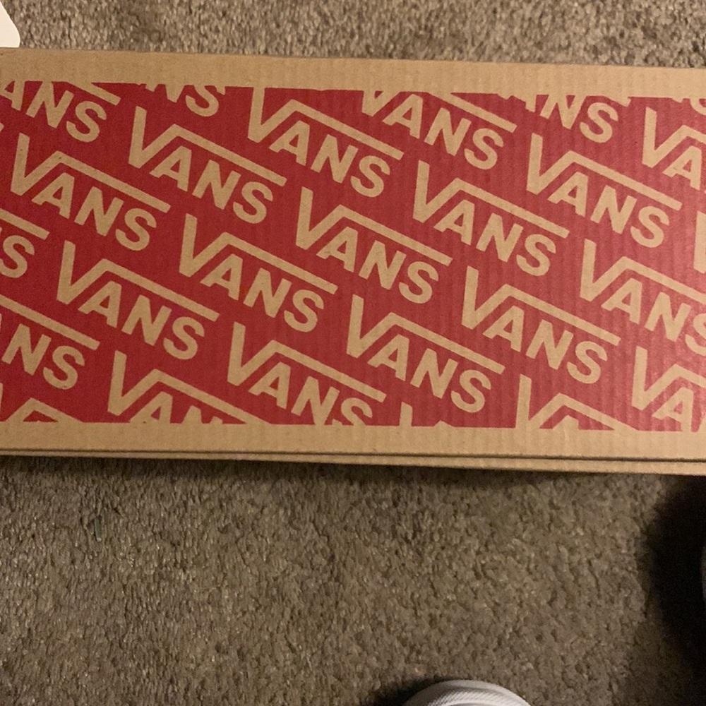 Vans - Picture 4 of 4